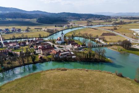 DJI_20250309133651_0372_D.DNG  foto, marjan kapele_kostanjevica na krki_krka_mesto_most_9.3.2025